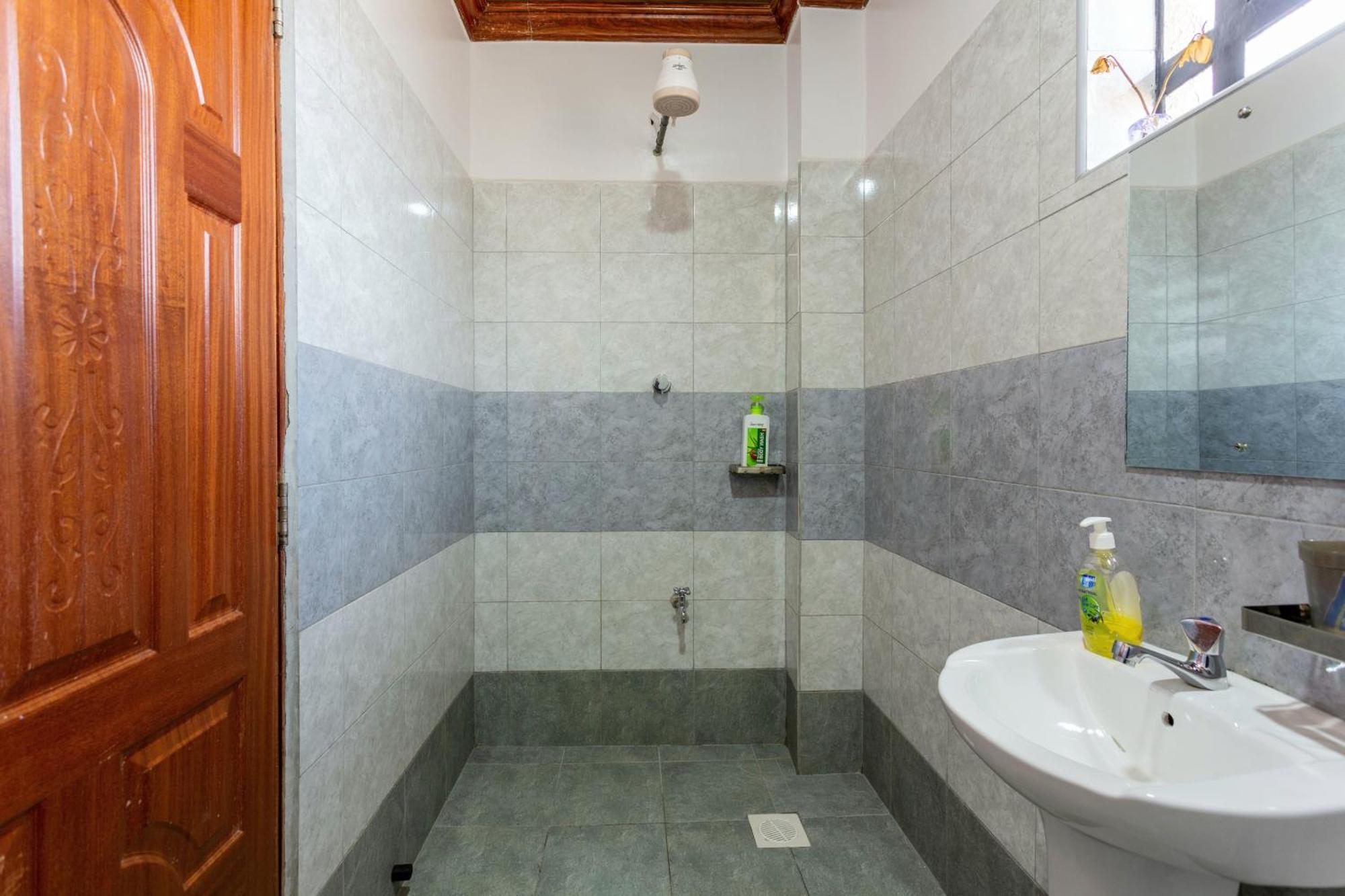 Penthouse Rooftop Studio With King Bed Nairobi Exterior photo