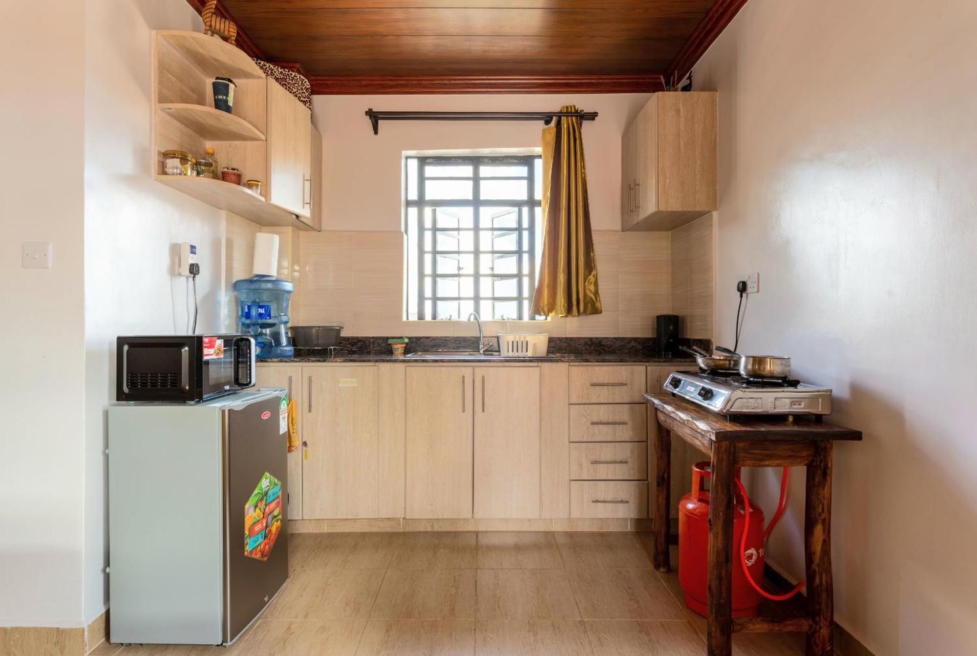 Penthouse Rooftop Studio With King Bed Nairobi Exterior photo